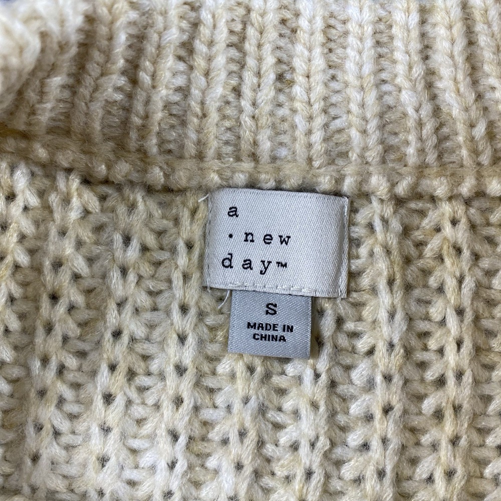 A New Day Cable Knit Pullover Sweater Womens Small Beige Long Sleeve - Picture 10 of 15